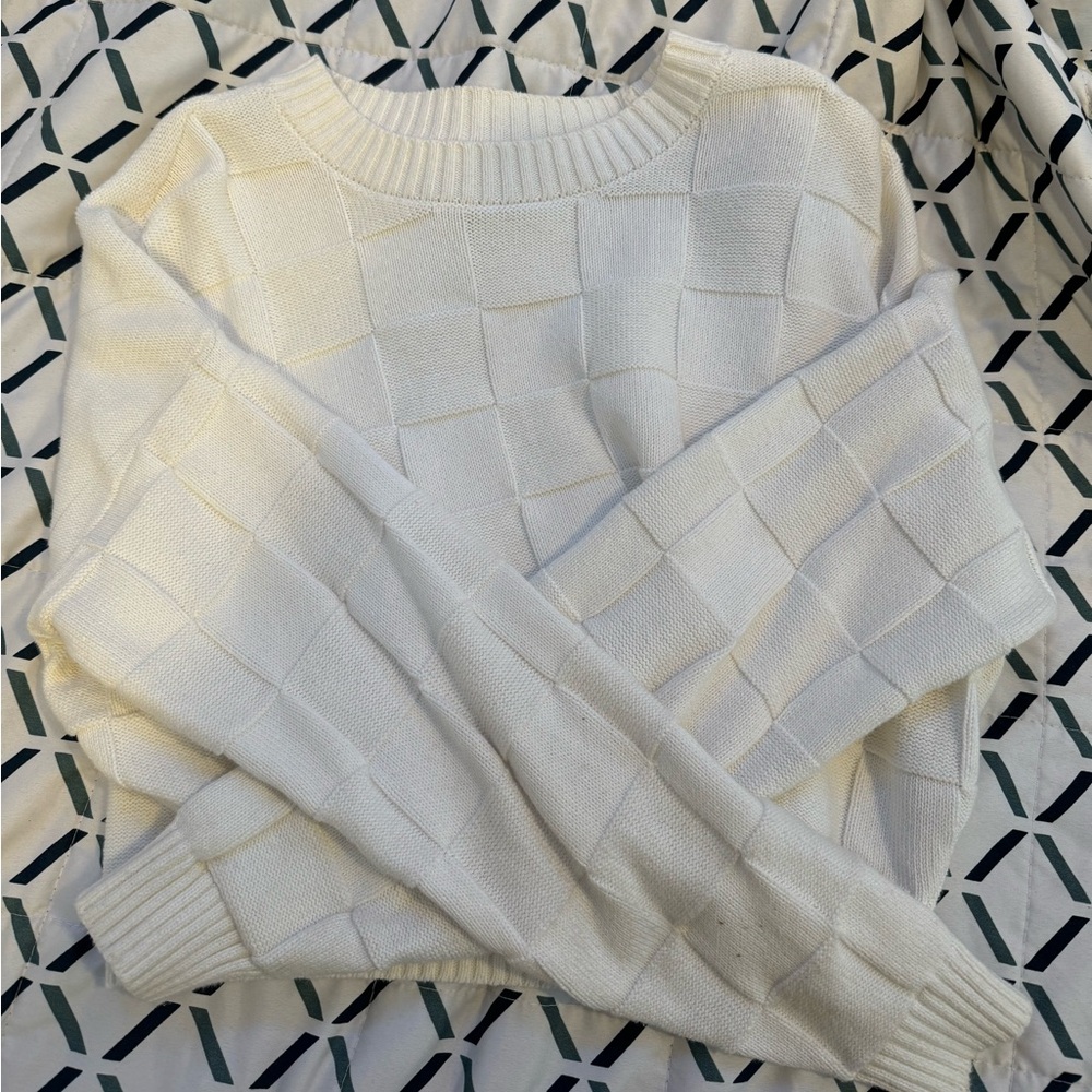 Checkered white cropped sweater